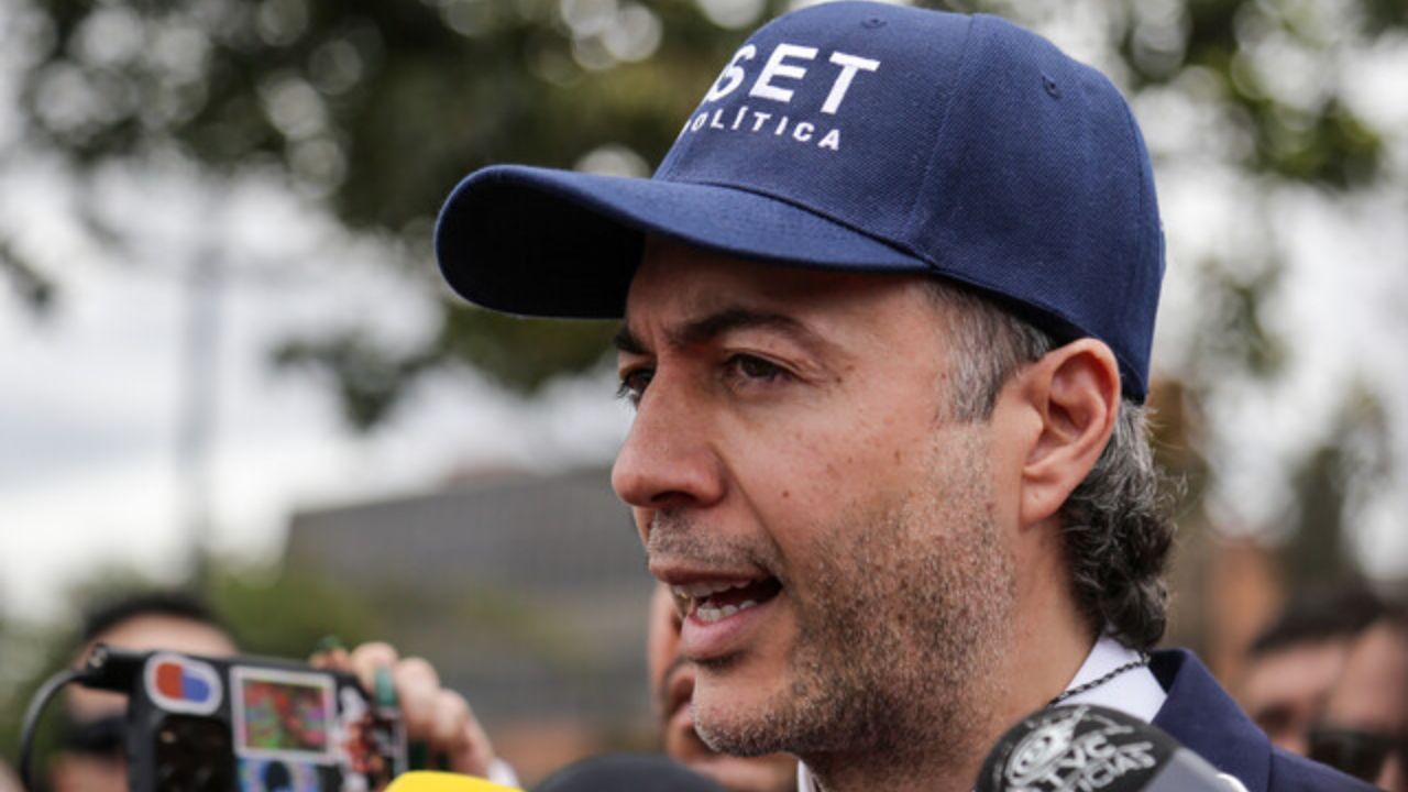 Daniel Quintero consulta 3