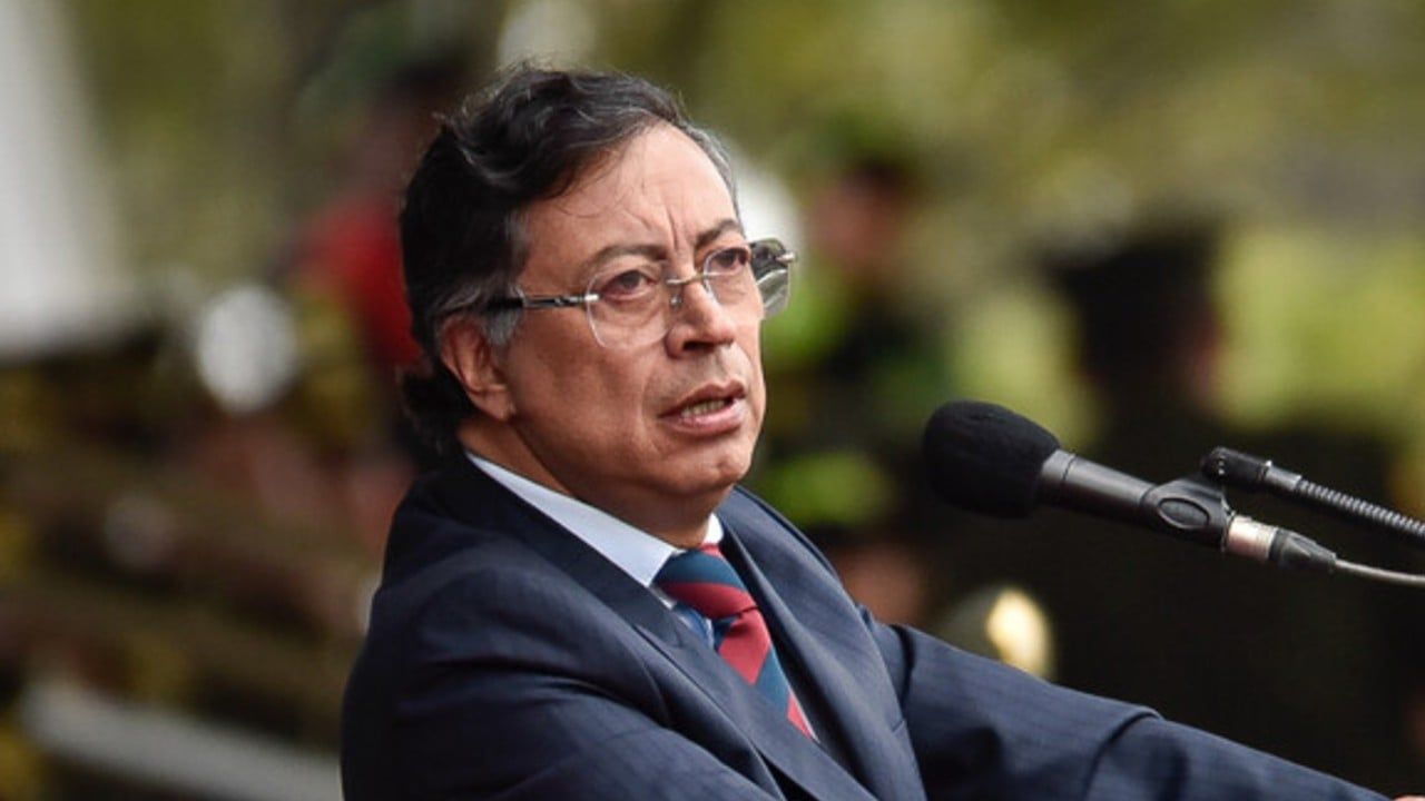 Gustavo Petro mandatario 123