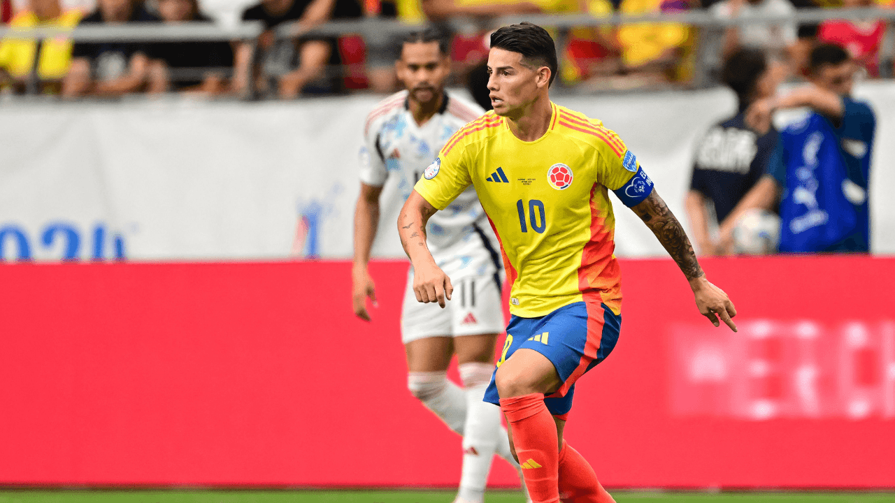 James, el 10 en amistoso