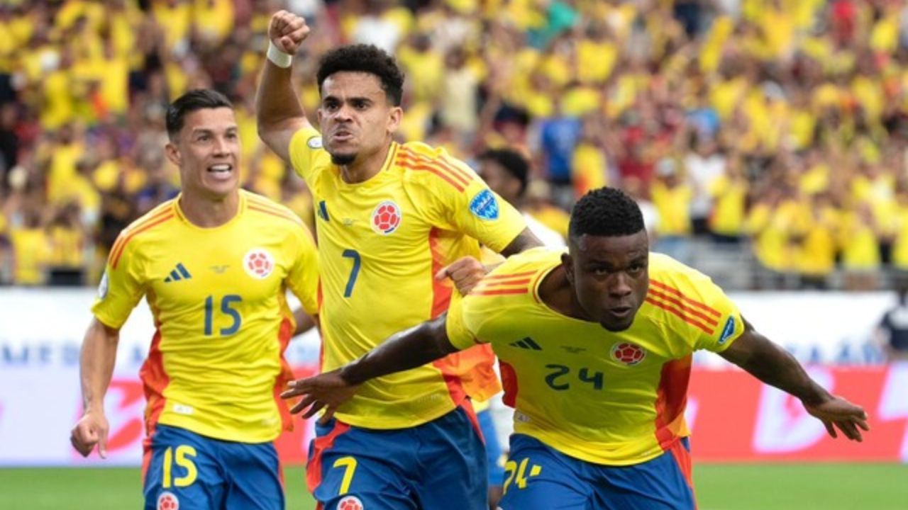Jhon Córdoba en la selección