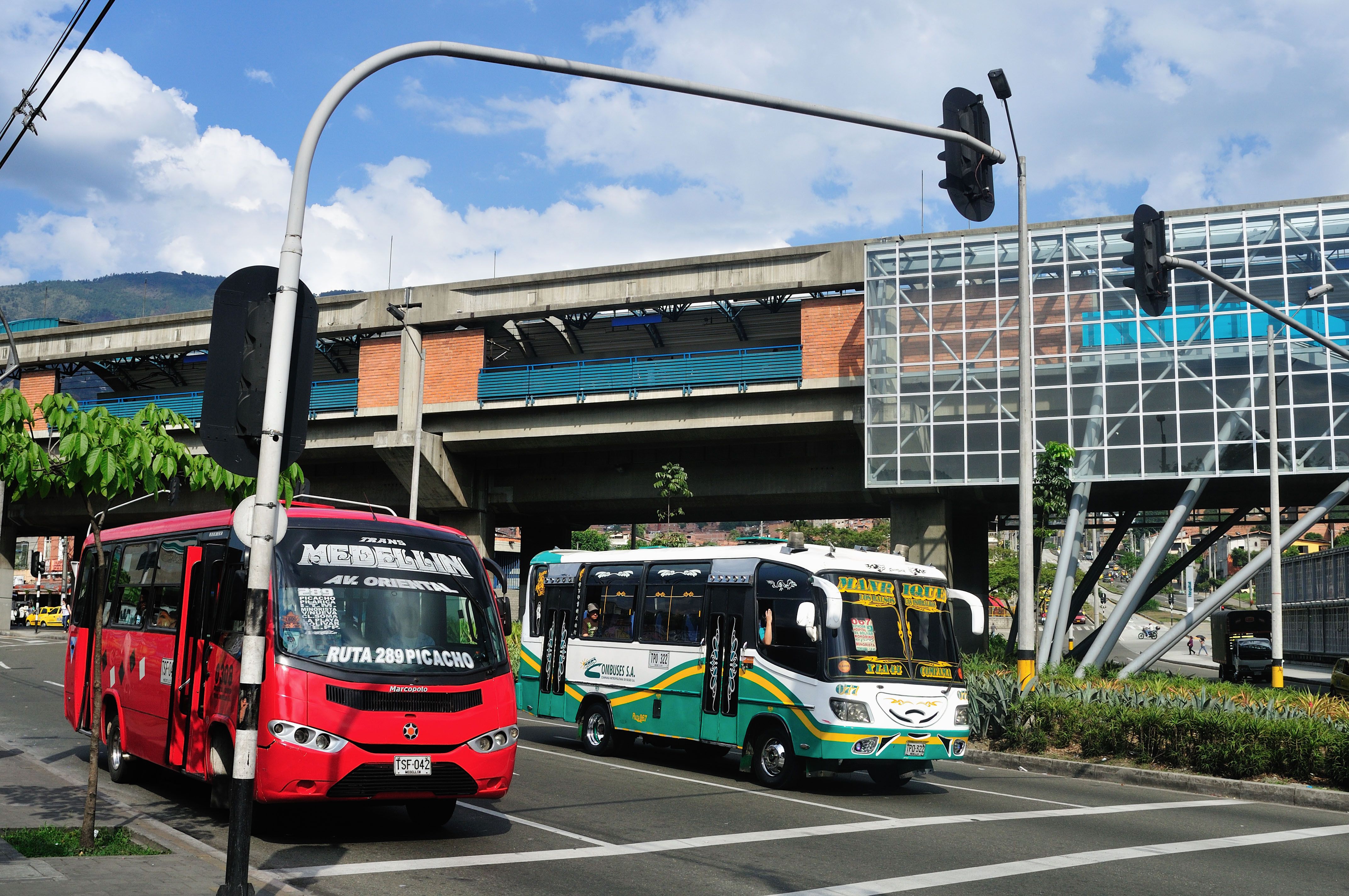Buses y rutas metropolitanas Medellín