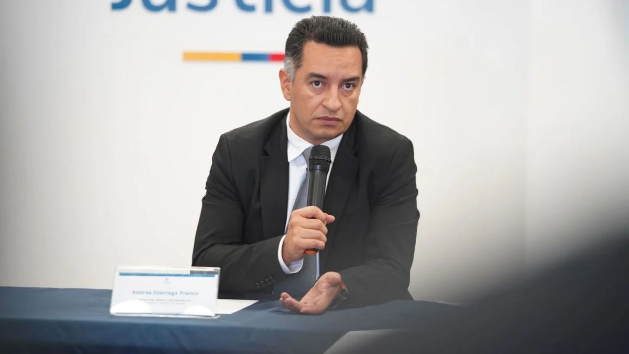 Ministro de Defensa sobre denuncias de espionaje 4