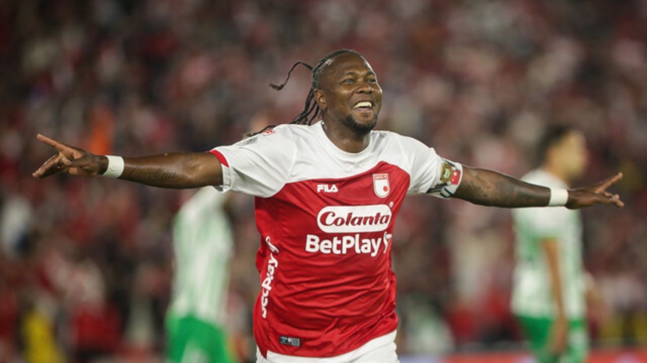 Hugo Rodallega en la Superliga