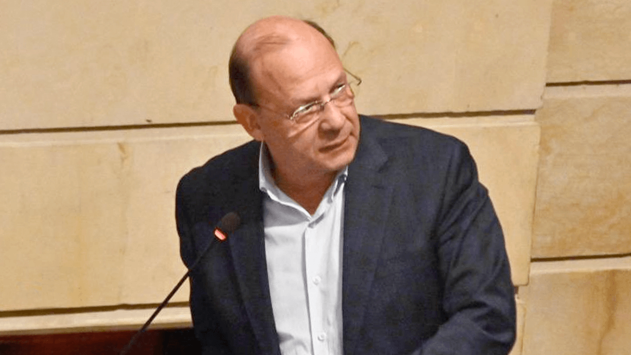 Germán Ávila, ministro de Hacienda
