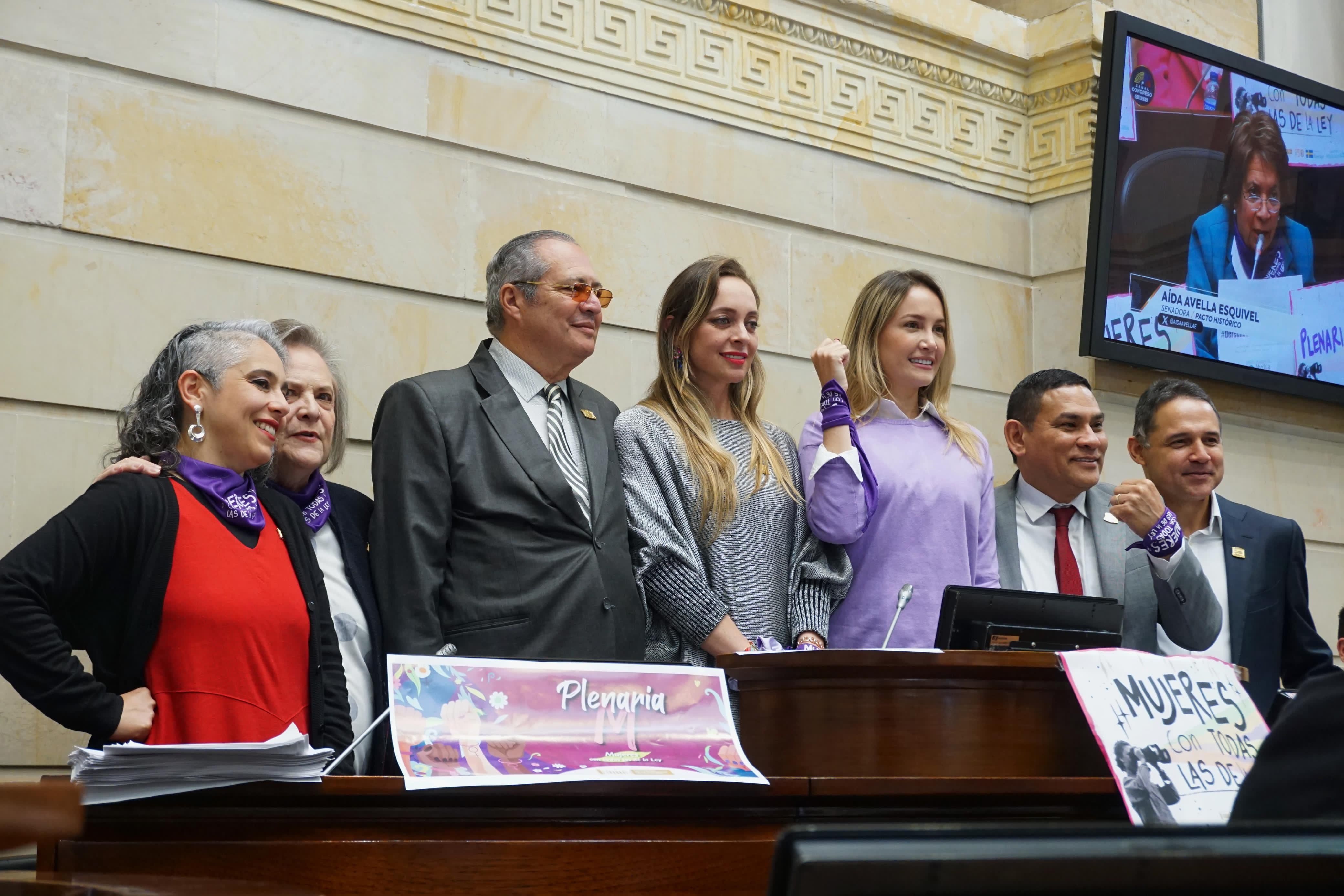 Aunque crece la representación femenina, persisten brechas en algunos espacios