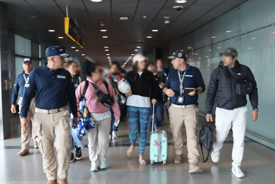 El costo de la visa de turismo y negocios a EE. UU.