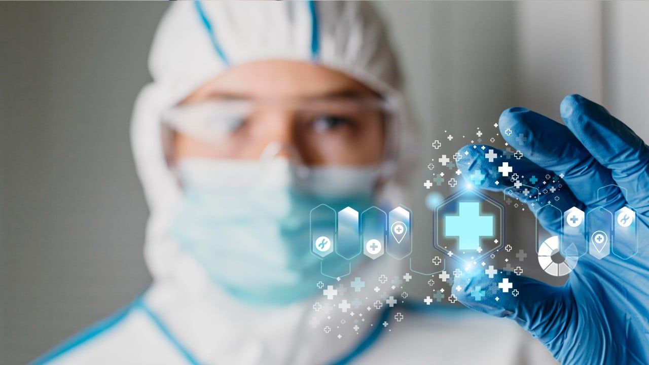 photologuephotos2024-08medical-banner-with-doctor-wearing-equipment_1jpg