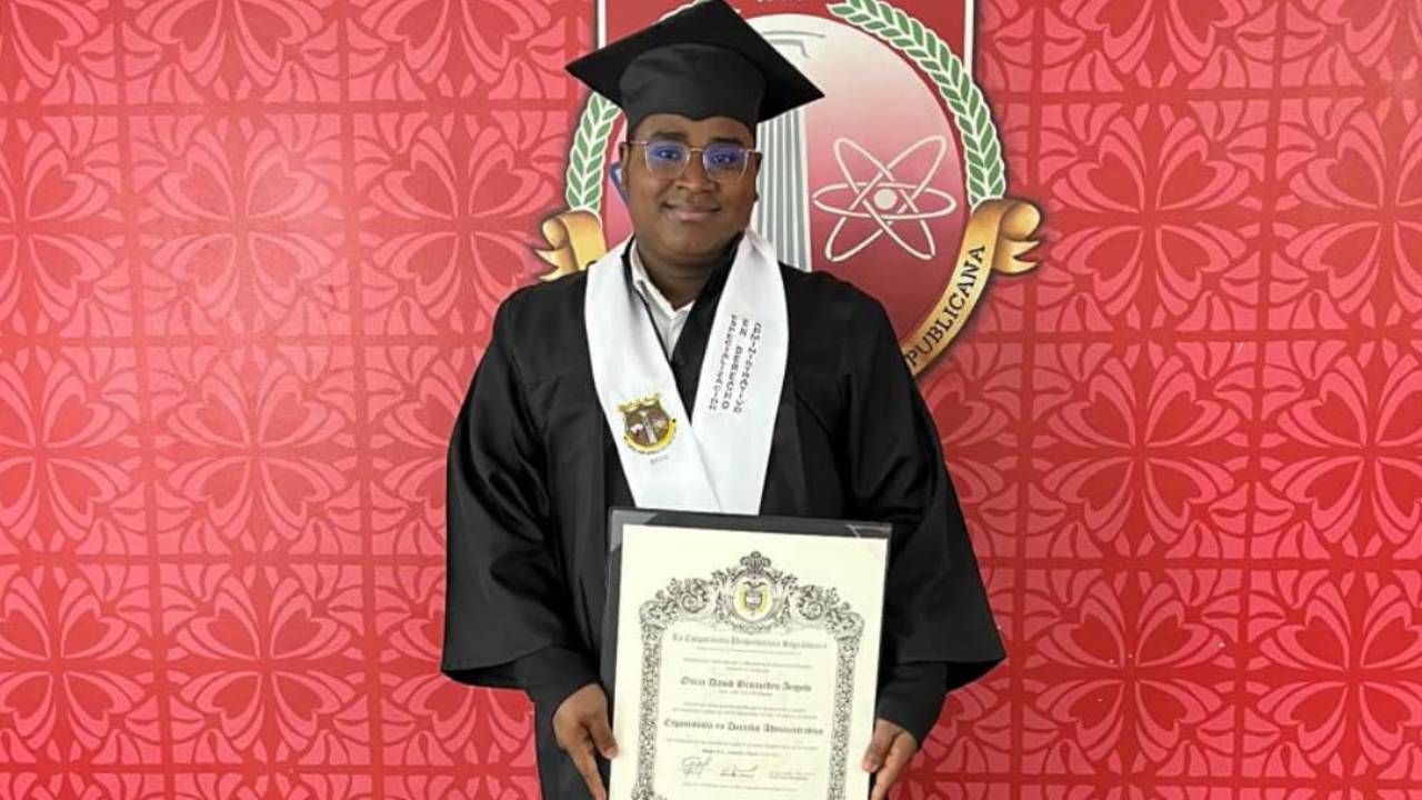 Óscar Benavides 12