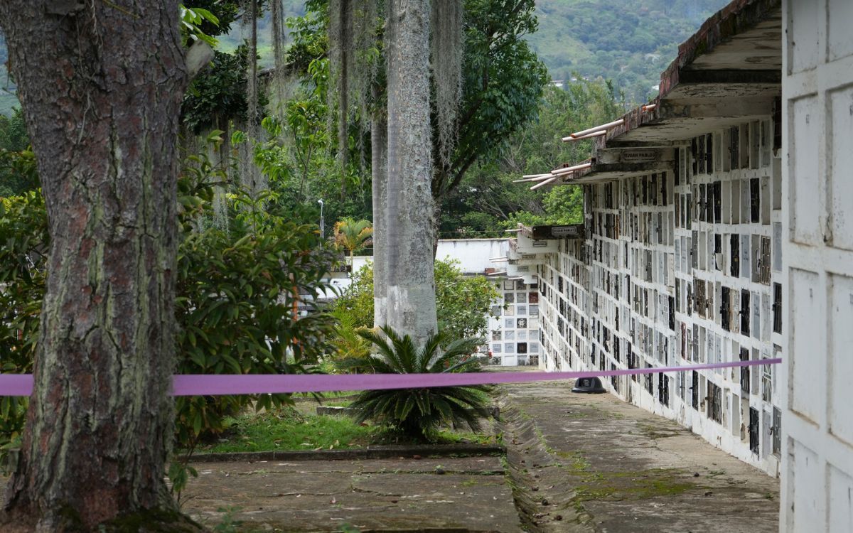 Intervención forense de la UBPD en el cementerio de Caldas