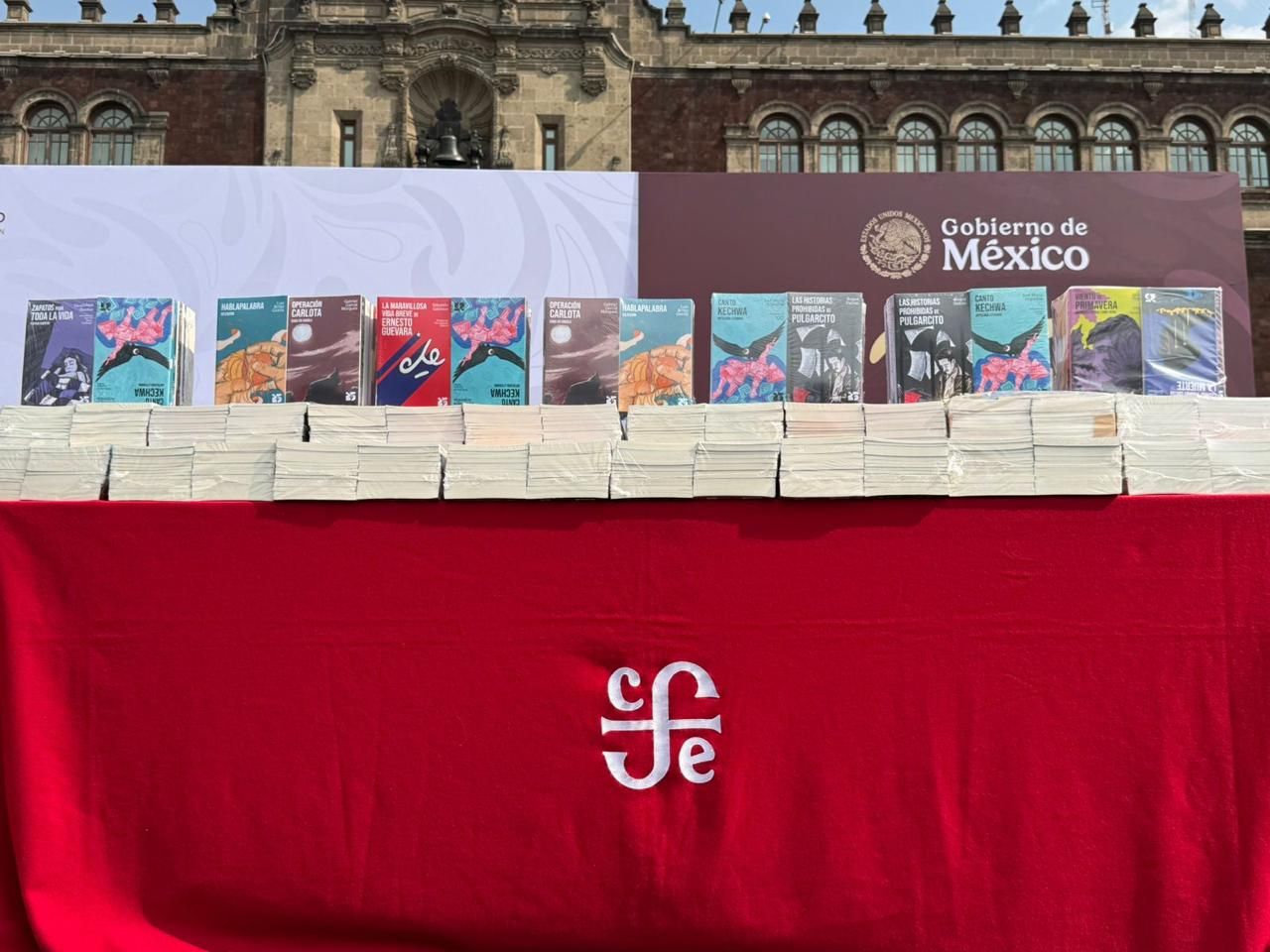 Entrega libros México interna fce