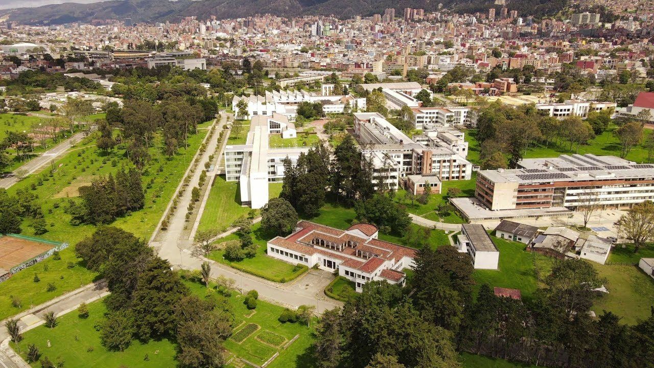 Campus de la Universidad Nacional de Colombia, la institución con más programas clasificados