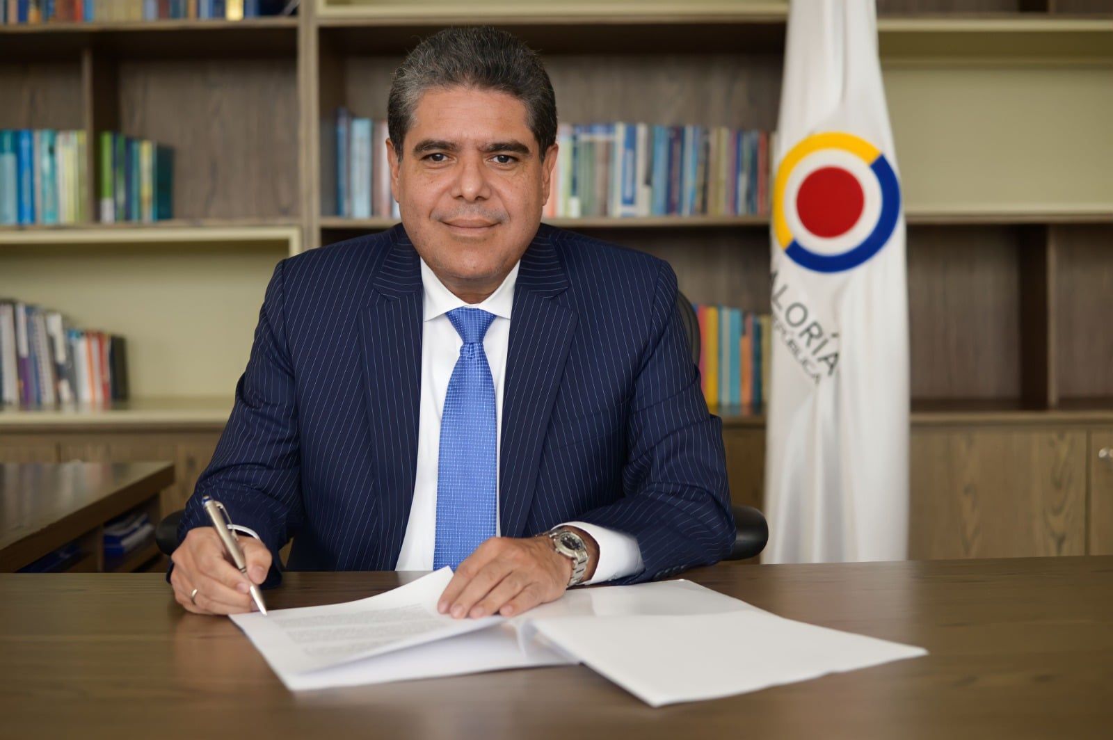 Contralor general 3